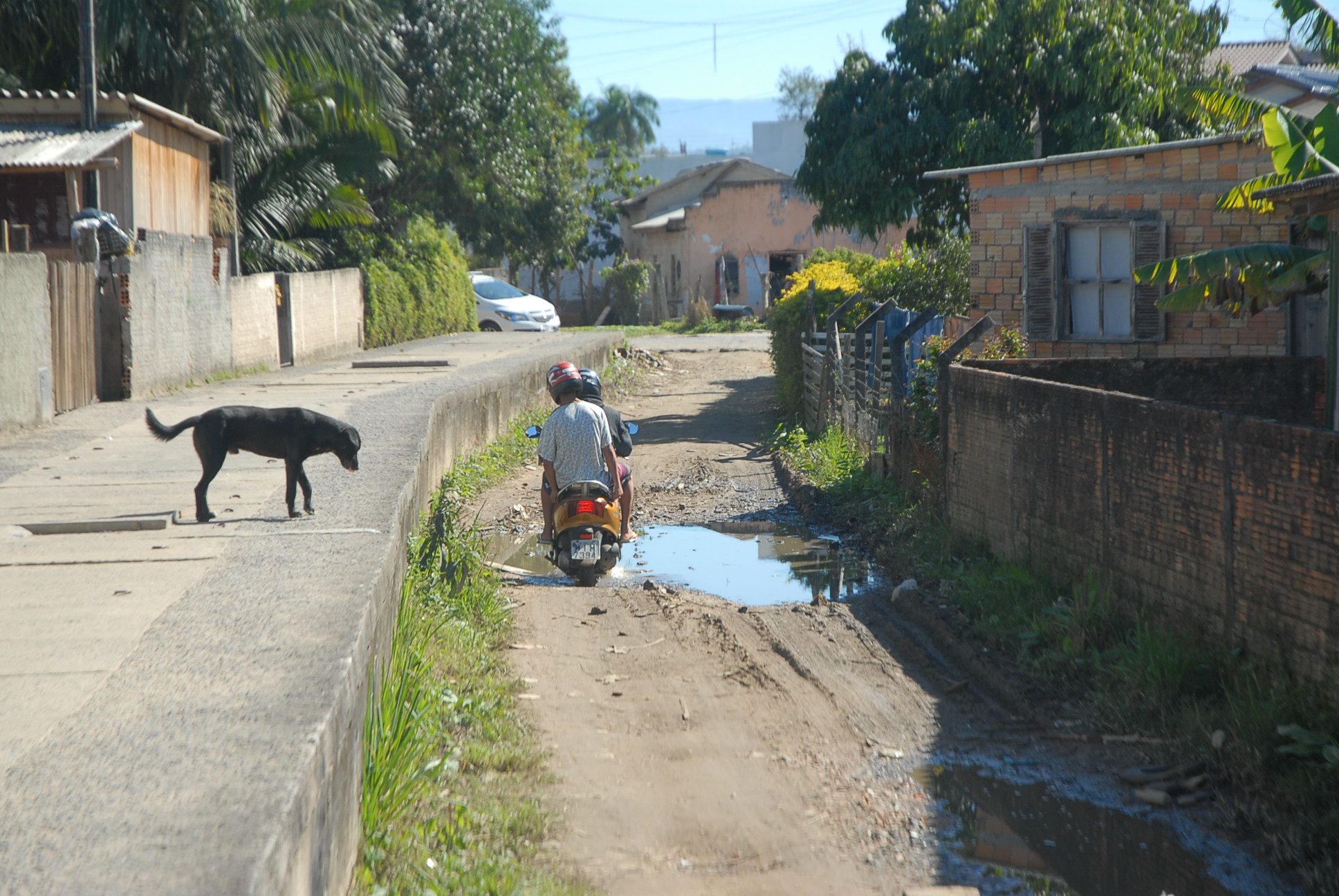Moradores da Vila Manaus pedem melhorias nas ruas