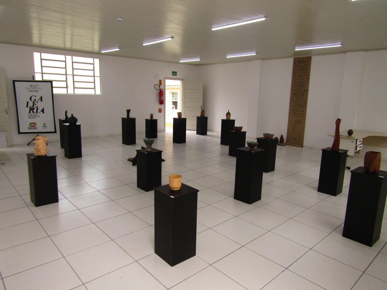 Centro Cultural Jorge Zanatta recebe nova exposição ‘Terra e Fogo’