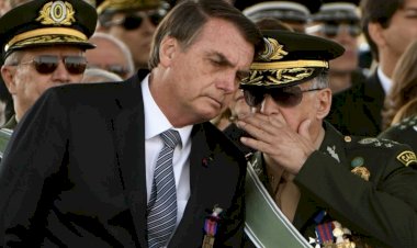 Descontentes com Bolsonaro, militares articulam terceira via para eleições de 2022