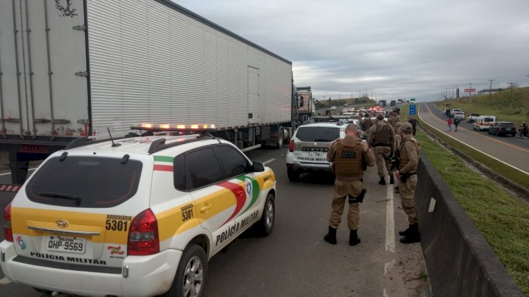 Polícia Militar apreende traficante de 19 anos com mais de 20 kg de Cocaína