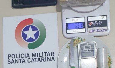 PM prende homem com mais de meio kg de maconha