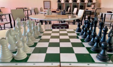 Criciúma adquire 300 mesas de Xadrez para escolas municipais
