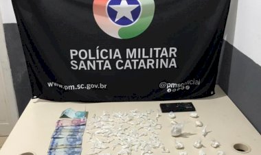 Polícia Militar prende homem por tráfico no Pinheirinho