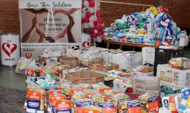 Mais de 2,7 toneladas de alimentos são arrecadados com o Drive Thru da Afasc Solidária