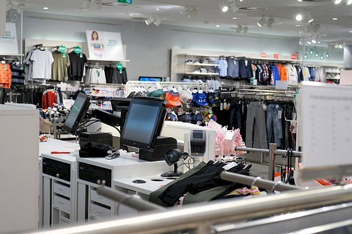 Comercio Varejista recua no volume de vendas