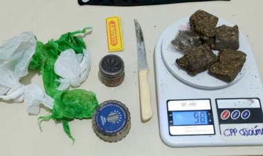 Menor é detido com drogas na mochila na área central de Criciúma