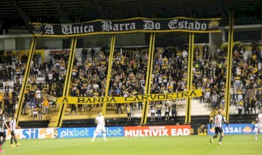 Com dois a menos Criciúma empata em Casa