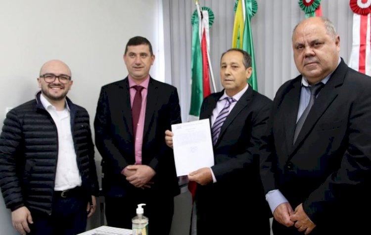 Elton Dal Pont, o Chaminé, assume como vereador em Criciúma