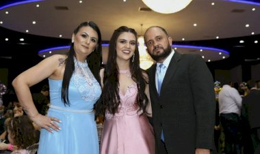 Thayna: uma jovem realizando o sonho