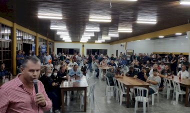 Filiação de Cleiton Salvaro e apoio a pré-candidatura de Marcio Búrigo reúne mais de 400 pessoas