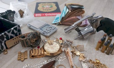 Operação Midas 157 da Polícia Civil apreende armas, drogas e dinheiro em Criciúma