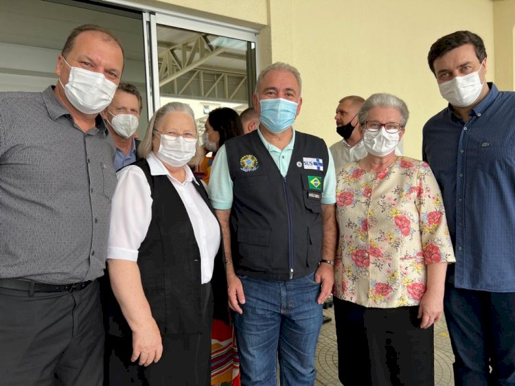 Ministro da Saúde Marcelo Queiroga faz visita ao HSJosé