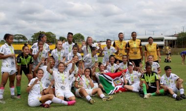 Escolinha de Futebol Feminino do Tigre está com inscrições abertas na Unesc