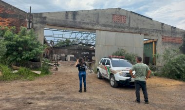 Homem é encontrado morto após cair de Galpão