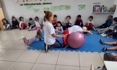 Projeto de Educação Física tem levado jogos e brincadeiras para as crianças dos CEIs da Afasc