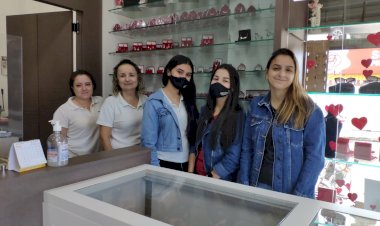 Vendas no comercio de 2021 dos namorados superou dia das mães