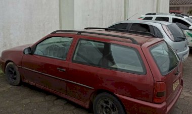 Veículo com registro de furto é encontrado pela PM