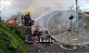 Casa pega fogo em Arroio do Silva