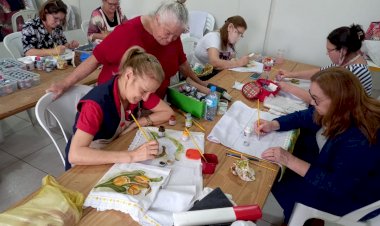 AFASC: oficina de pintura entre as propostas para fortalecer vínculos sociais e comunitários