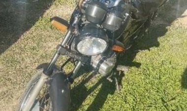 Moto furtada há 3 anos é apreendida pela PM em Criciúma