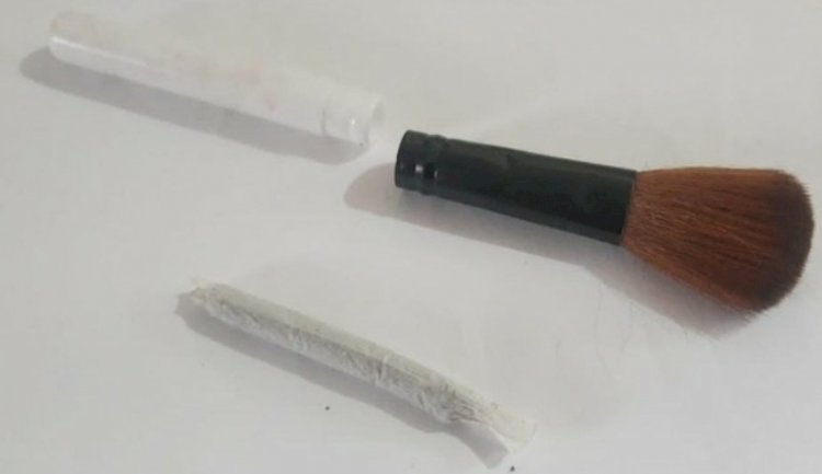 Aluna é detida dentro de escola com cigarro de maconha