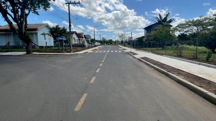 Forquilhinha inaugura oito ruas no bairro Santa Clara
