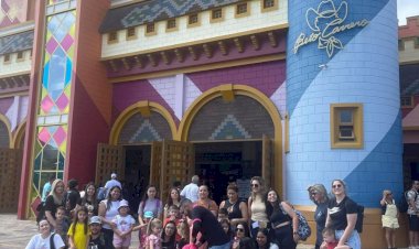 Gincana Minha Escola Consciente encerra com viagem em parque de diversão