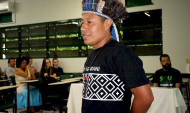 Primeiro mestrando indígena da Unesc defende tese e recebe aprovação