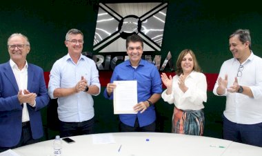 Meritocracia: mais de 1,8 mil profissionais da Educação de Criciúma são contemplados com bônus por desempenho