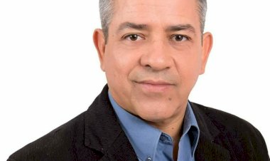 O momento politico passa, mas nós ficamos