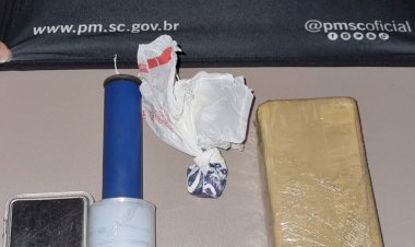 Polícia Militar apreende maconha e cocaína em residência na Linha Batista