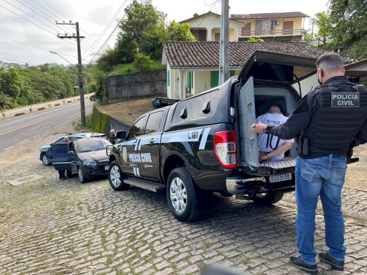 Operação Policial Prende 3 Traficantes em Lauro Muller