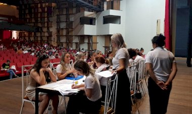 Criciúma: Educação recebe aprovados em concurso público e candidatos a estágio