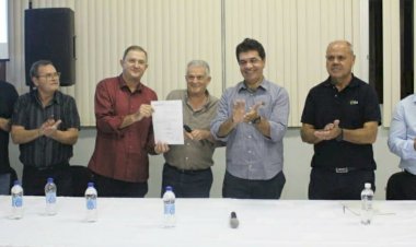 Gelson Fernandes toma posse como intendente do Rio Maina