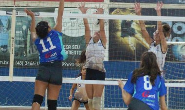 Sub-15: Vôlei de Forquilhinha conquista título da primeira etapa da Liga Voleibol de SC