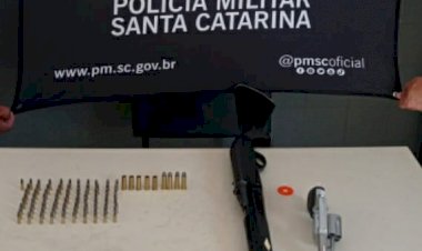 APÓS AMEAÇAR EX-ESPOSA HOMEM É PRESO COM ARMAS E MUNIÇÕES NO PARAÍSO