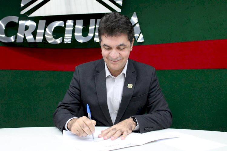 Clésio Salvaro reúne vereadores e secretários e anuncia filiação no PSD