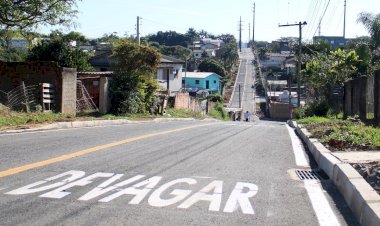 Inaugurada pavimentação asfáltica da rua Rainha da Paz no bairro Ana Maria
