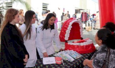 Acadêmicos da área da saúde da Unesc participam de atividade no bairro Cristo Redentor