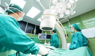 MULHER QUE TEVE ÚLTERO E TROMPAS REMOVIDOS SEM AUTORIZAÇÃO SERÁ INDENIZADA