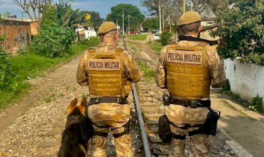 POLÍCIA MILITAR FAZ OPERAÇÃO NO PINHEIRINHO