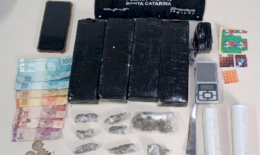 Polícia Militar apreende mais de 2kg de maconha e 157 pontos de LCD em Criciúma