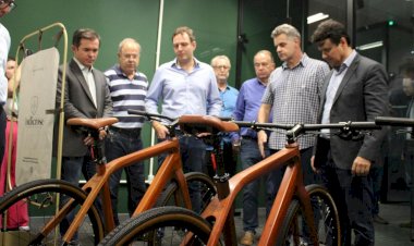 Comitiva do Ministério de Minas e Energia visita Colégio e Centro Tecnológico da Satc