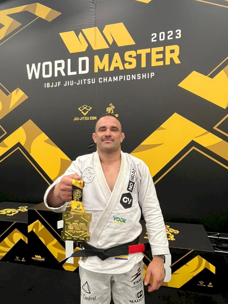 Atleta de Criciúma é campeão mundial de jiu-jitsu