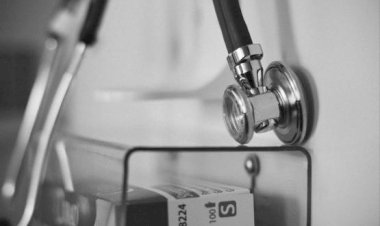 Mãe de bebê que faleceu devido a negligência médica será indenizada, decide Tribunal