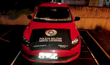PM ENCONTRA VEÍCULO COM REGISTRO DE FURTO