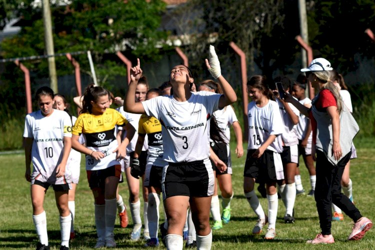 Colégio Unesc é finalista no Campeonato Escolar de Futebol Feminino que acontece em Criciúma