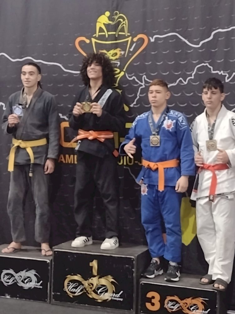 Morador do Imperatriz é destaque nacional e catarinense no Jiu-Jitsu