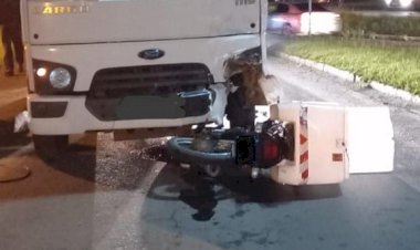 Jovem de 19 anos  morre após colidir sua moto contra um caminhão