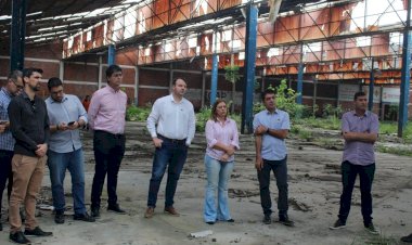 Prefeitura de Criciúma organiza visita técnica ao antigo pavilhão da Cecrisa